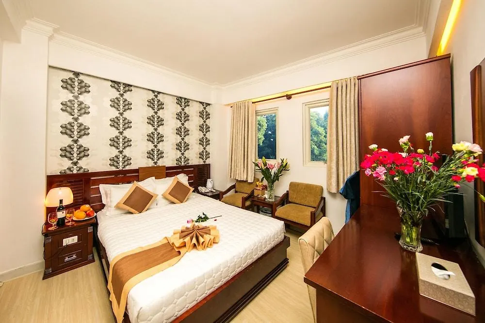 Rosa Hotel & Spa Хошимин