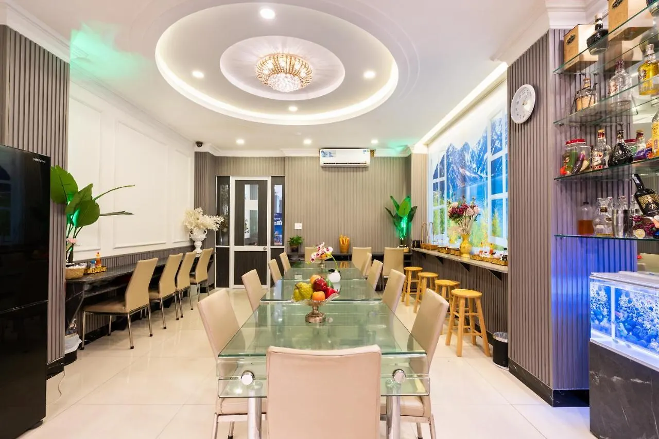 Rosa Hotel & Spa Хошимин